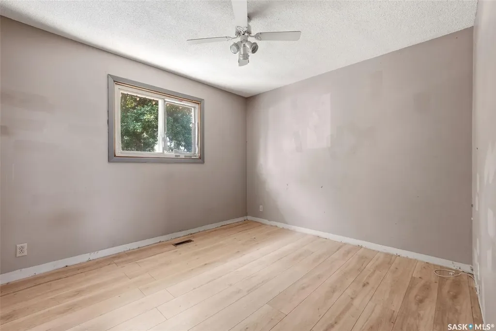 158 Read Avenue Regina SK S4T 6P9