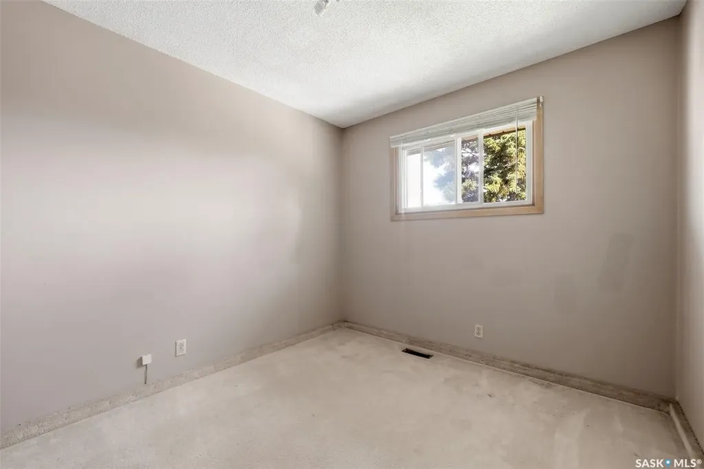158 Read Avenue Regina SK S4T 6P9