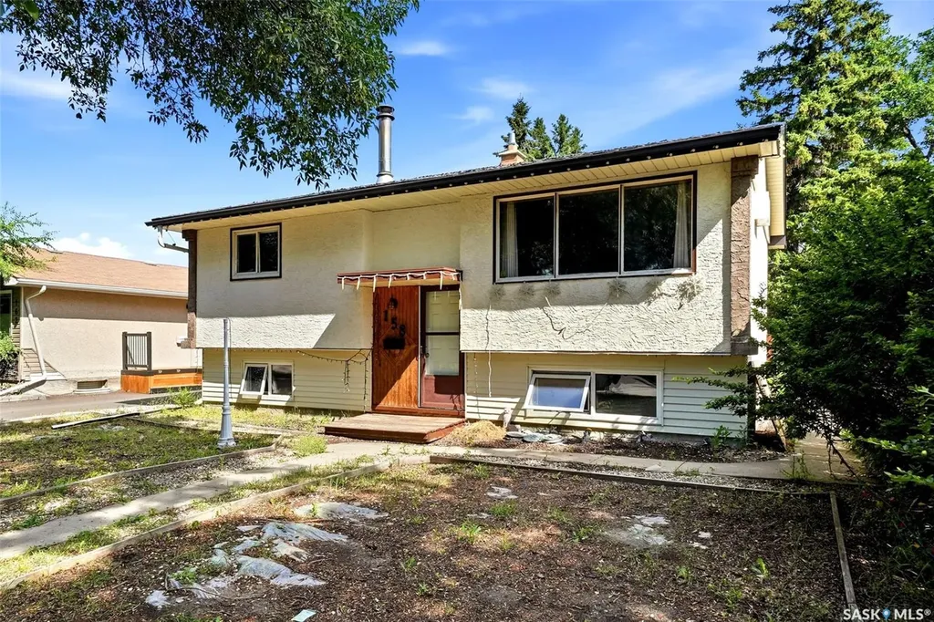 158 Read Avenue Regina SK S4T 6P9