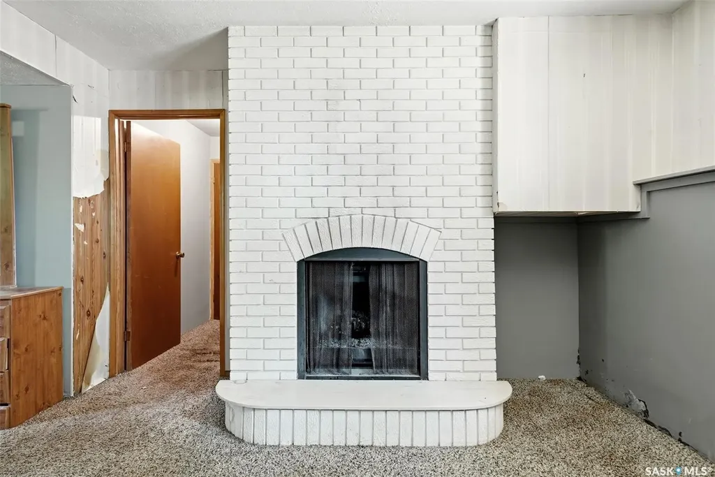 158 Read Avenue Regina SK S4T 6P9