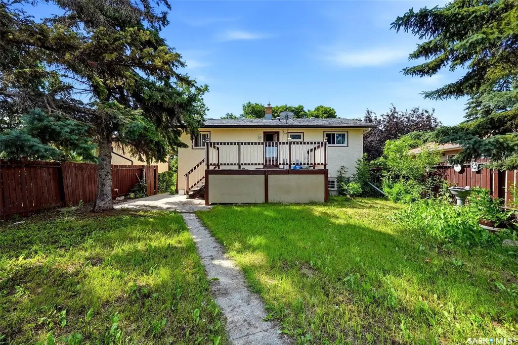 158 Read Avenue Regina SK S4T 6P9
