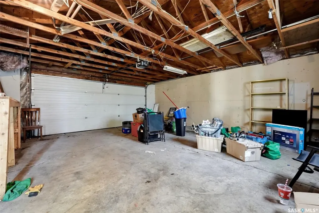 158 Read Avenue Regina SK S4T 6P9
