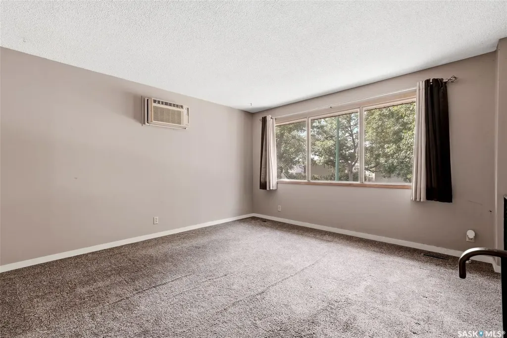 158 Read Avenue Regina SK S4T 6P9