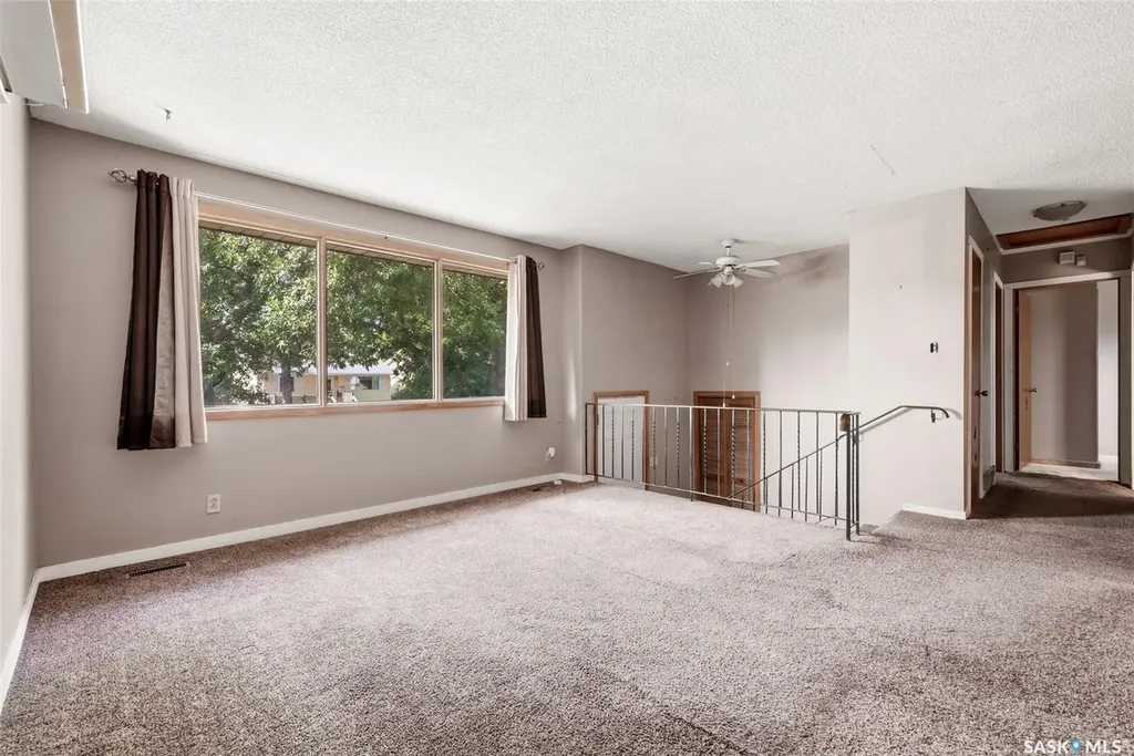 158 Read Avenue Regina SK S4T 6P9