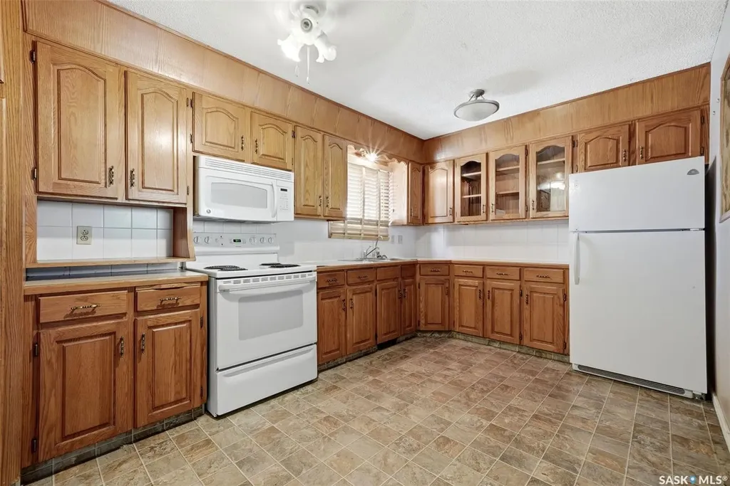 158 Read Avenue Regina SK S4T 6P9