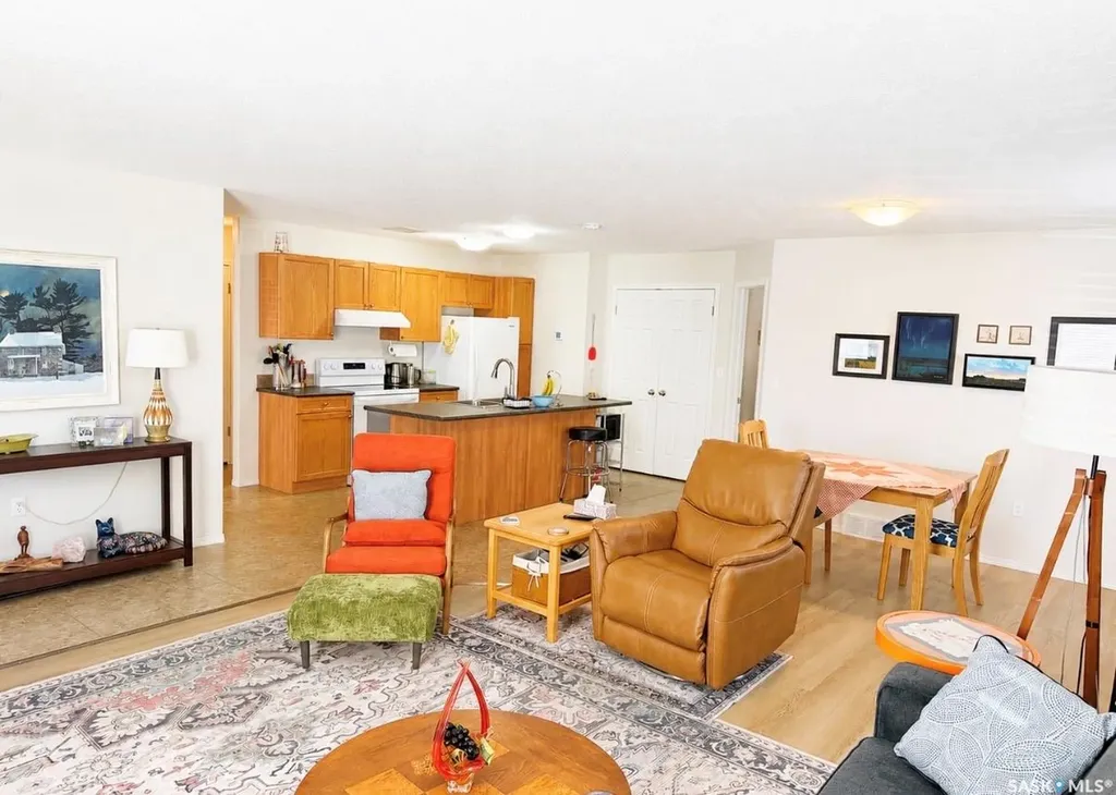 1275 S Railway Avenue E Swift Current SK S9H 5P3