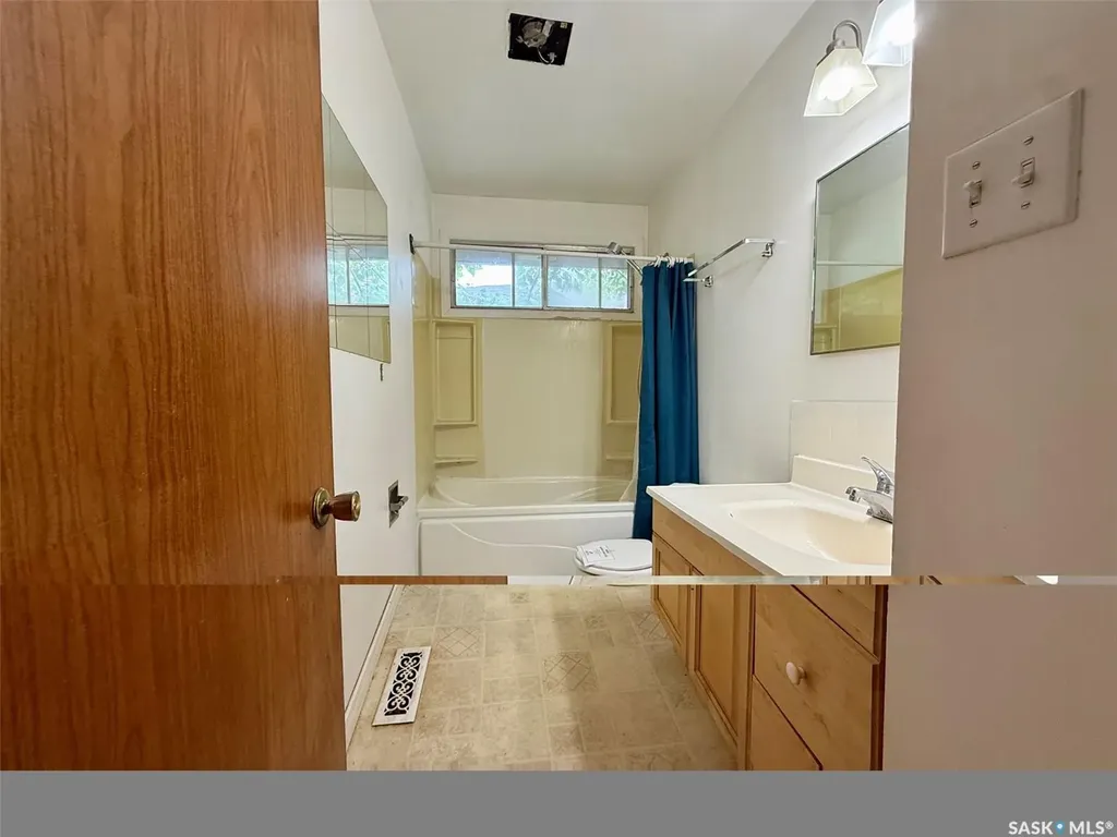 90 Turner Crescent Regina SK S4N 4P6