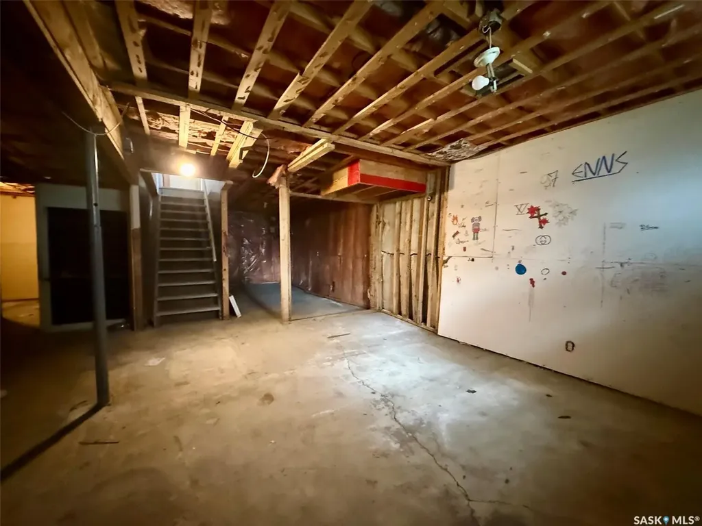 90 Turner Crescent Regina SK S4N 4P6