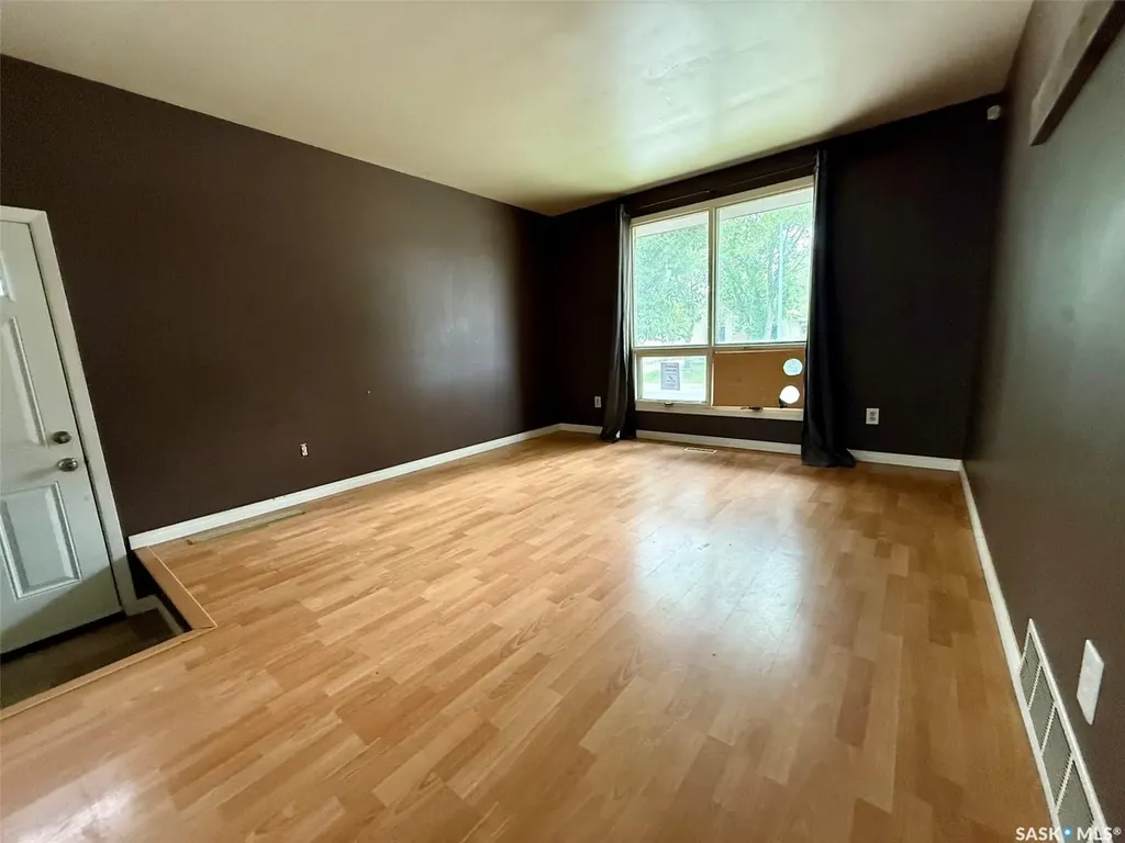 90 Turner Crescent Regina SK S4N 4P6