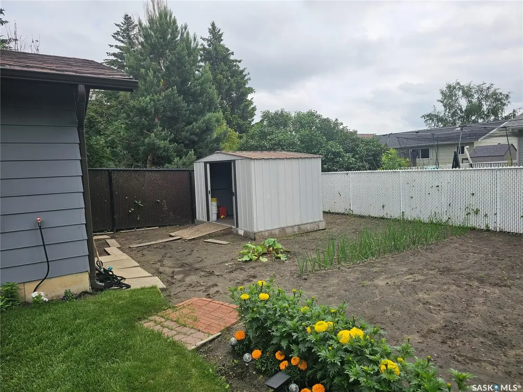 335 Wedge Road Saskatoon SK S7L 6G1