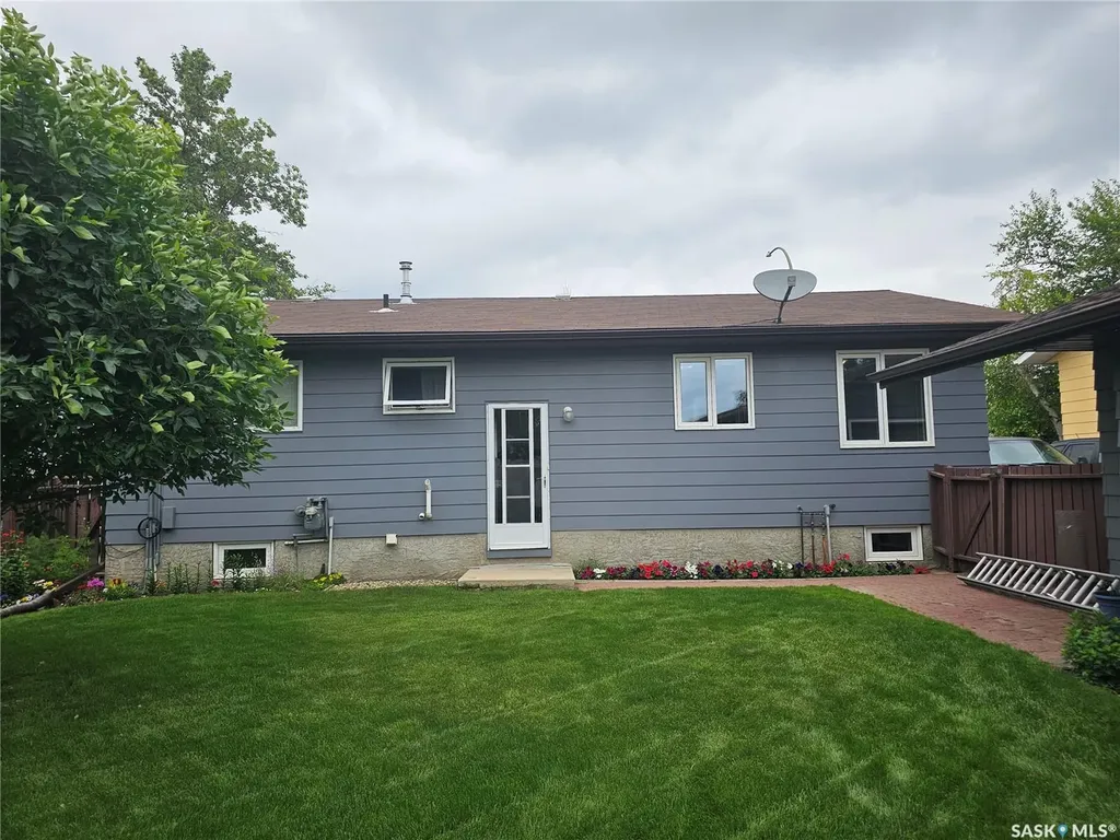 335 Wedge Road Saskatoon SK S7L 6G1