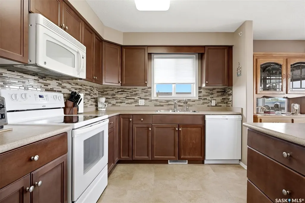6709 Rochdale Boulevard Regina SK S4X 2X2
