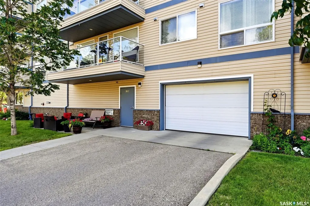 6709 Rochdale Boulevard Regina SK S4X 2X2