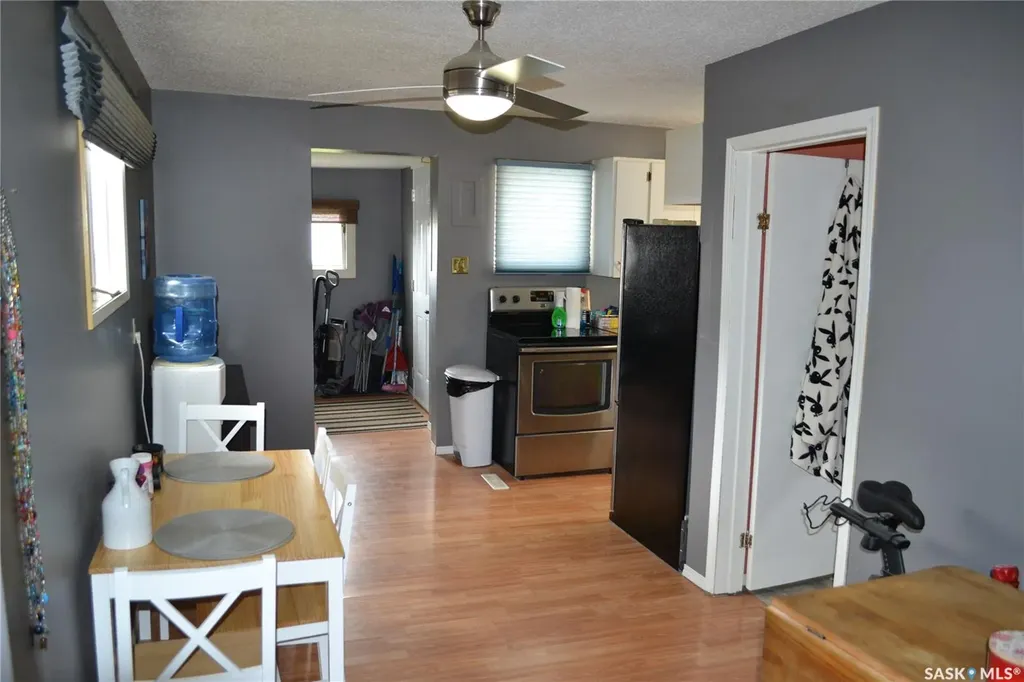 309 1st Avenue W Kindersley SK S0L 1S0