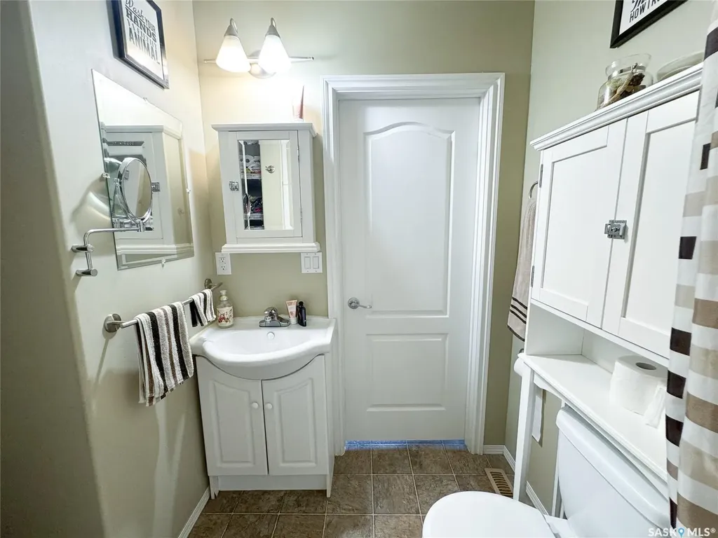 504 Southshore Drive Lakeland Rm No. 521 SK S0J 0N0