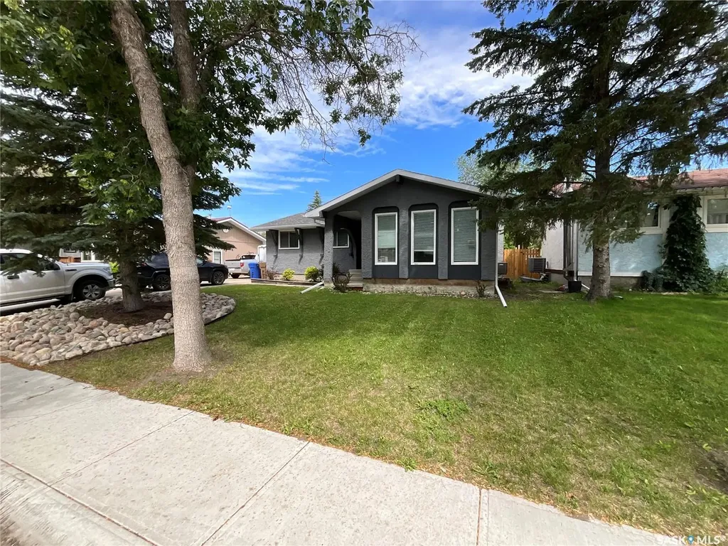 10 Mackenzie Crescent Regina SK S4N 5G5