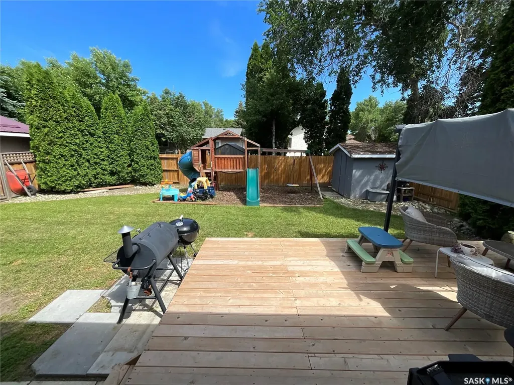 10 Mackenzie Crescent Regina SK S4N 5G5