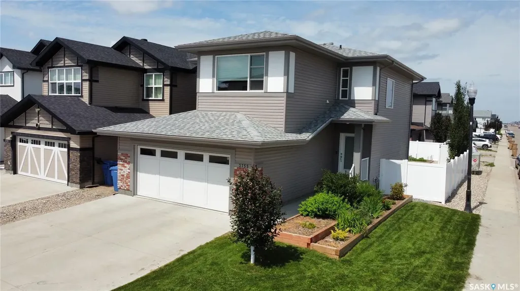3755 Gee Crescent Regina SK S4V 3P1