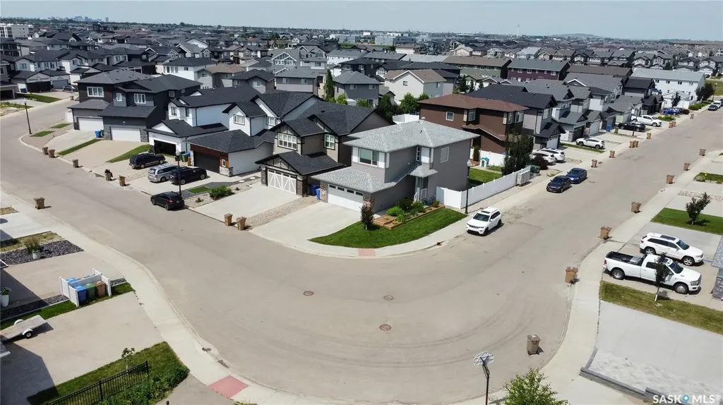 3755 Gee Crescent Regina SK S4V 3P1