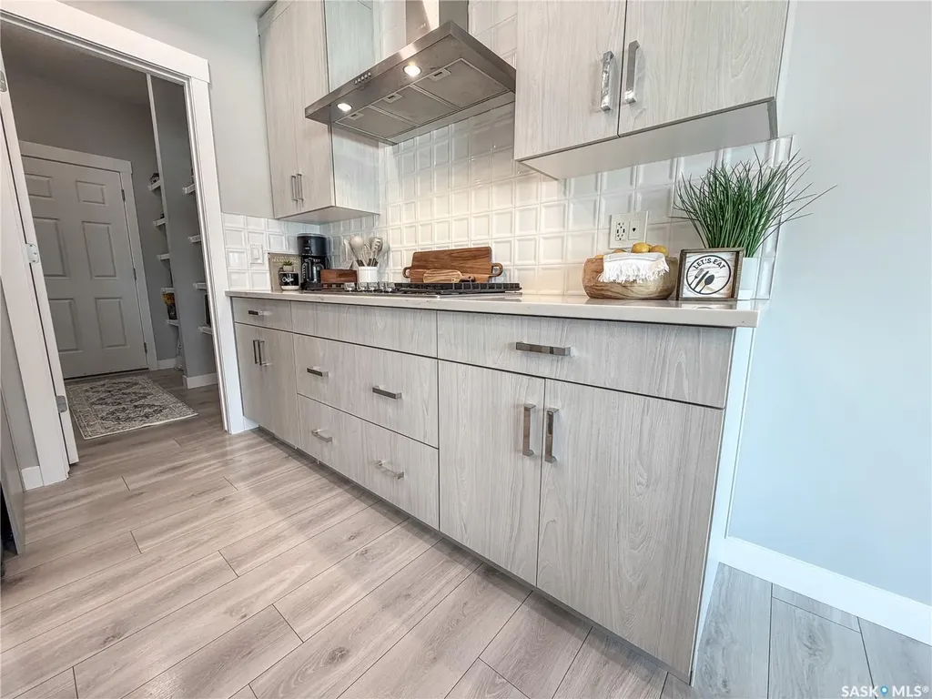 3755 Gee Crescent Regina SK S4V 3P1