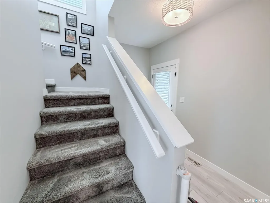 3755 Gee Crescent Regina SK S4V 3P1