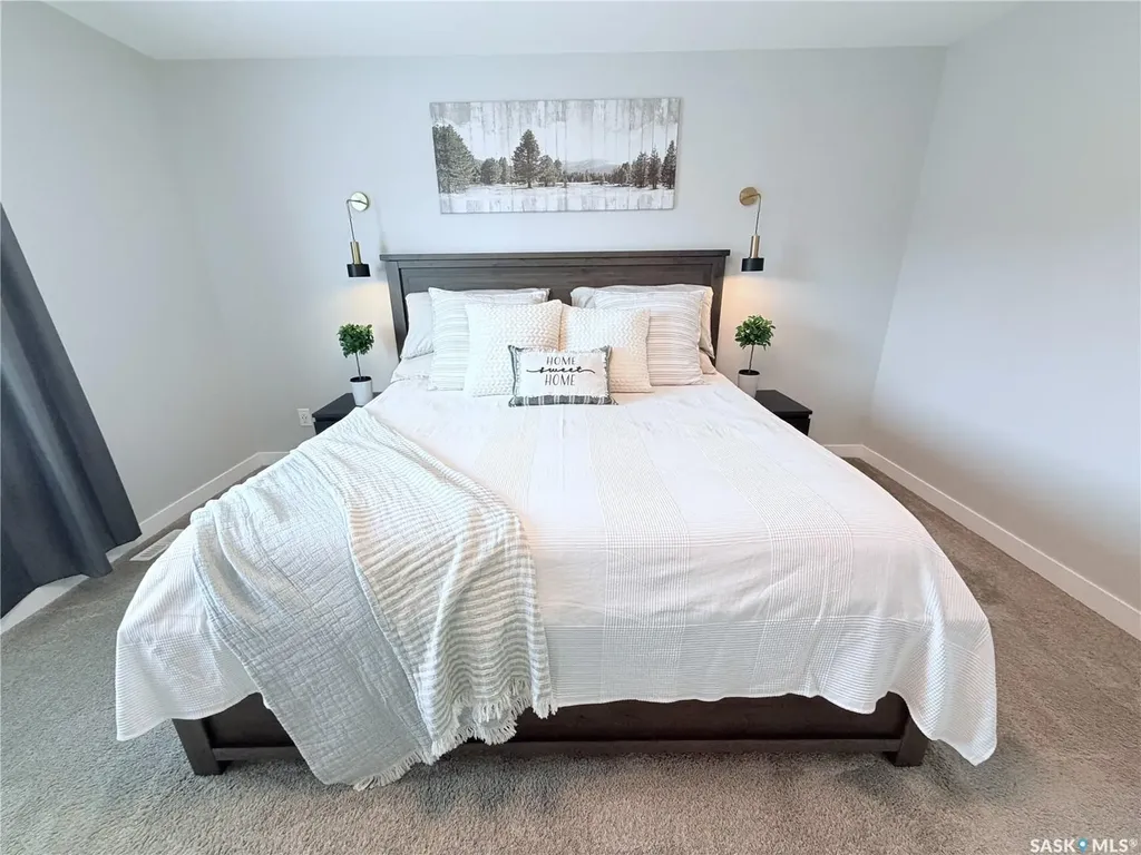 3755 Gee Crescent Regina SK S4V 3P1