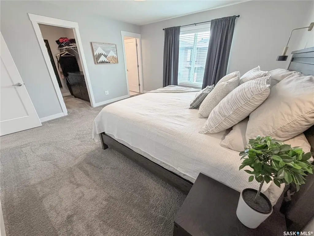 3755 Gee Crescent Regina SK S4V 3P1