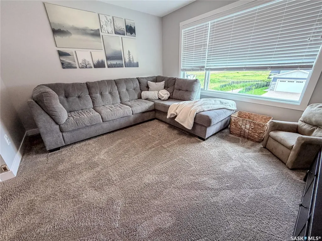 3755 Gee Crescent Regina SK S4V 3P1