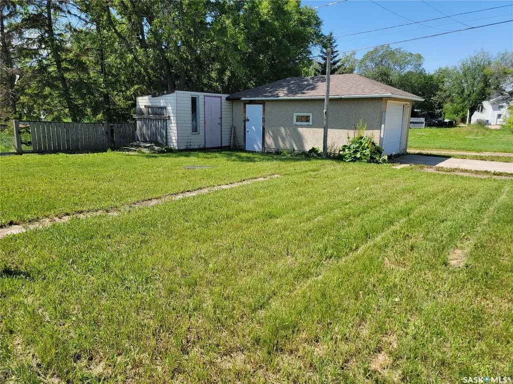 1191 110th Street North Battleford SK S9A 2H5