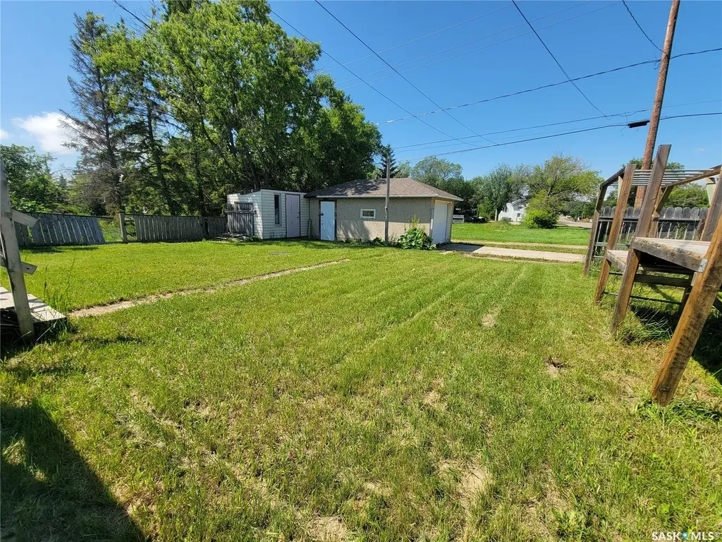 1191 110th Street North Battleford SK S9A 2H5