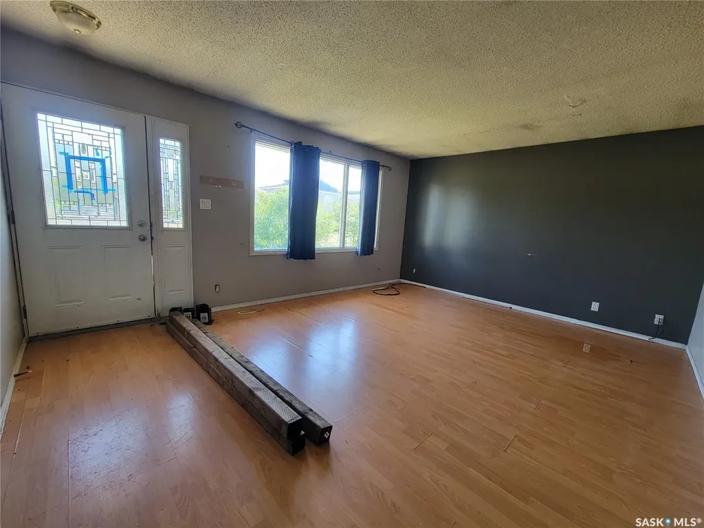 1191 110th Street North Battleford SK S9A 2H5