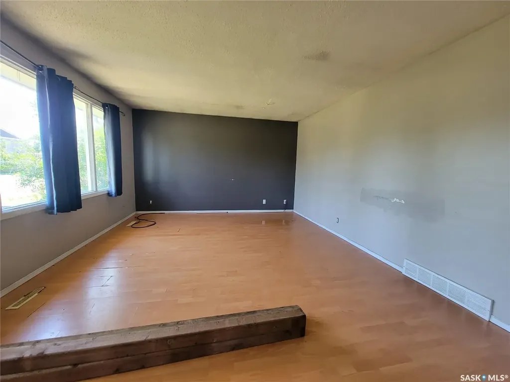 1191 110th Street North Battleford SK S9A 2H5
