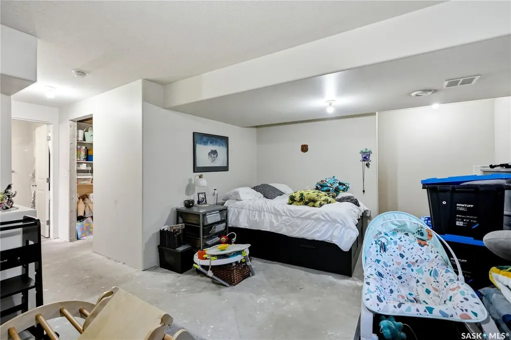 668 Lehrer Crescent Saskatoon SK S7R 0L2