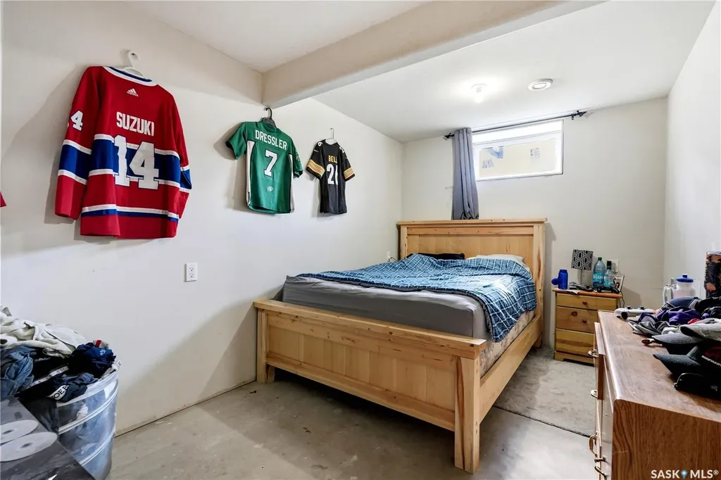 668 Lehrer Crescent Saskatoon SK S7R 0L2