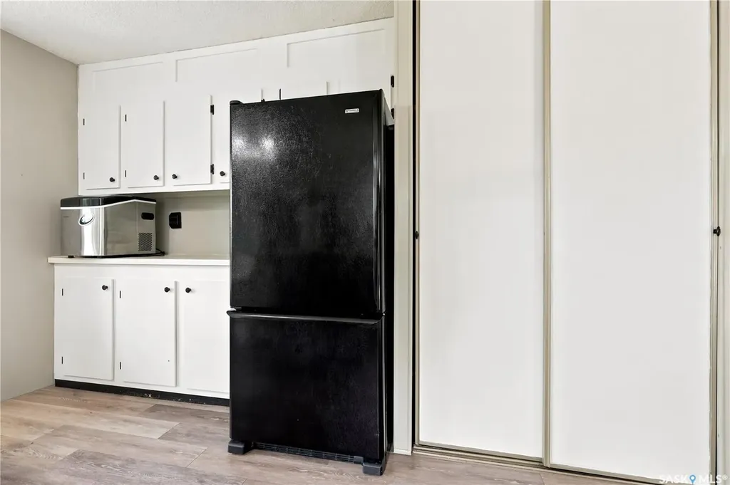 236 Osborne Avenue Regina Beach SK S0G 4C0