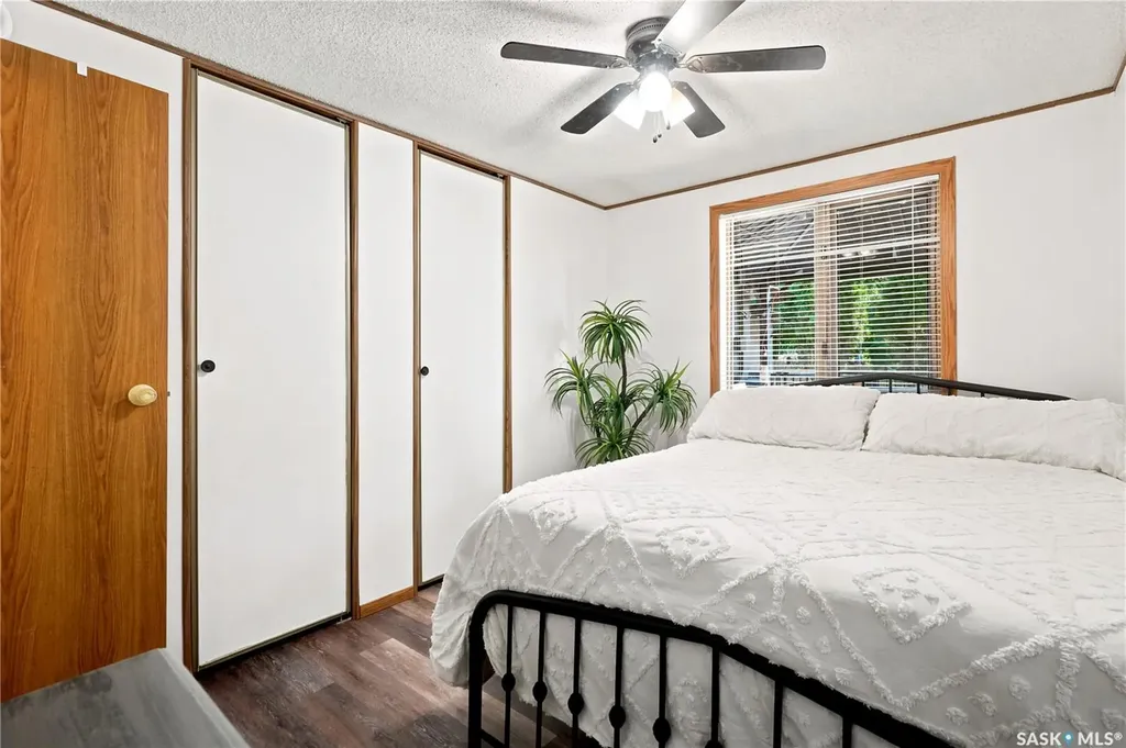 236 Osborne Avenue Regina Beach SK S0G 4C0