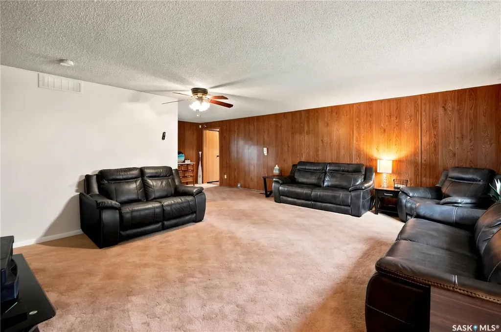 236 Osborne Avenue Regina Beach SK S0G 4C0