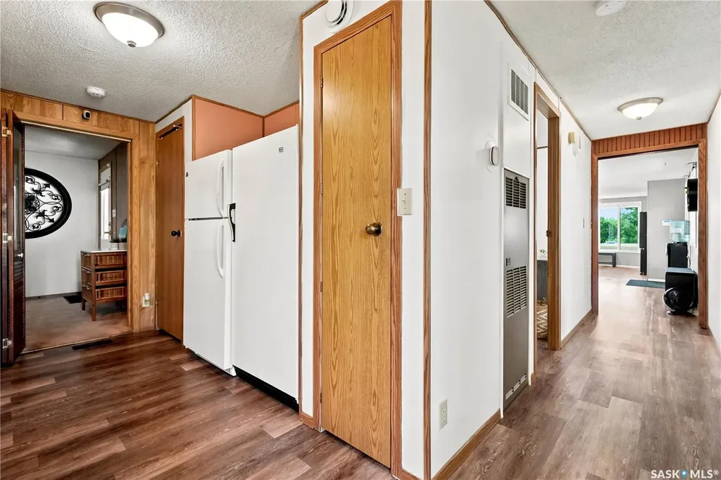 236 Osborne Avenue Regina Beach SK S0G 4C0