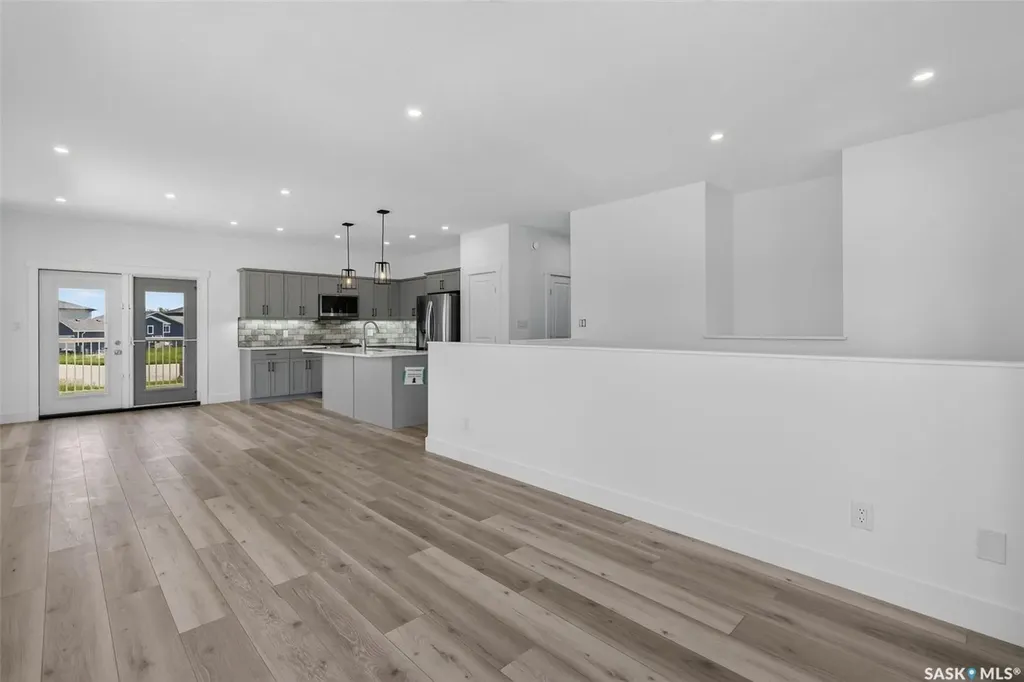 801 Kerr Cove Prince Albert SK S6W 0A6