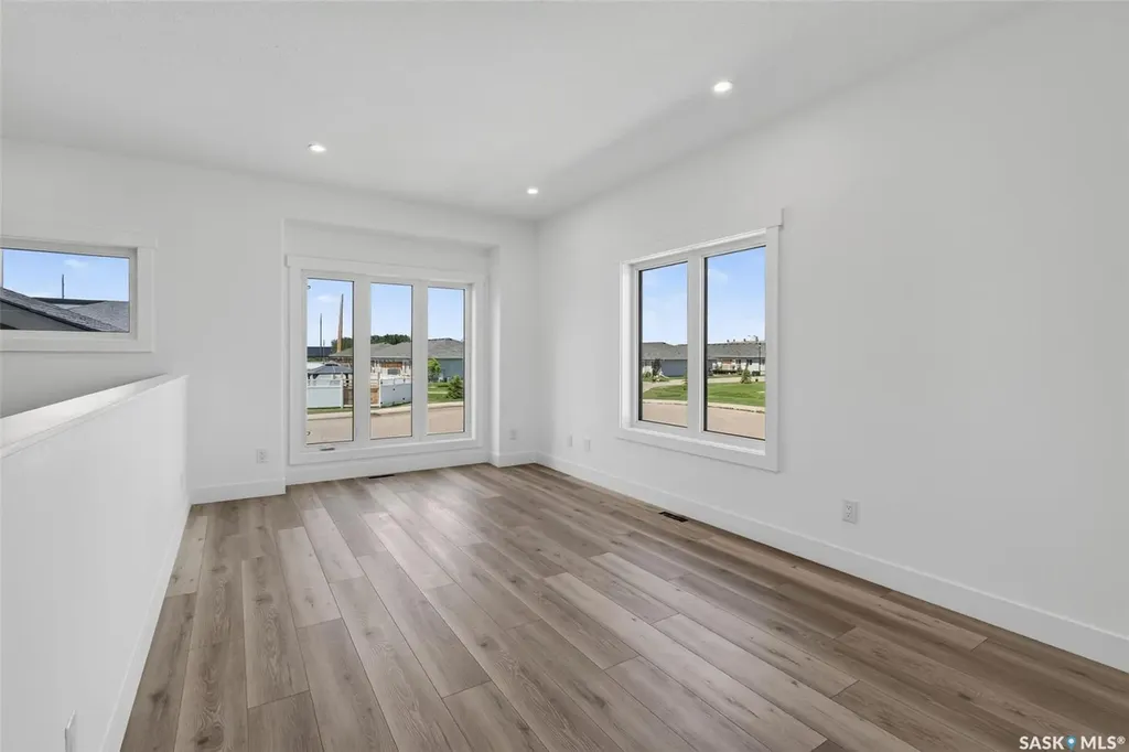 801 Kerr Cove Prince Albert SK S6W 0A6