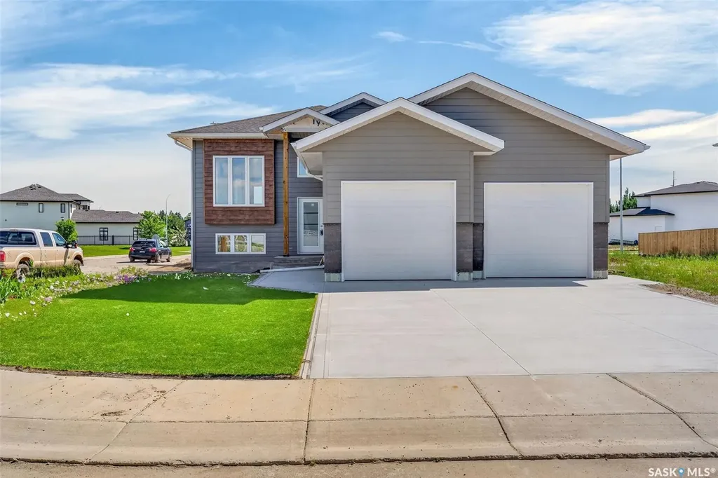 801 Kerr Cove Prince Albert SK S6W 0A6