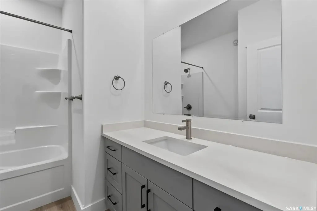 801 Kerr Cove Prince Albert SK S6W 0A6