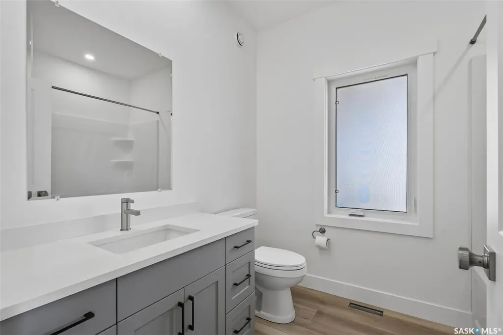 801 Kerr Cove Prince Albert SK S6W 0A6