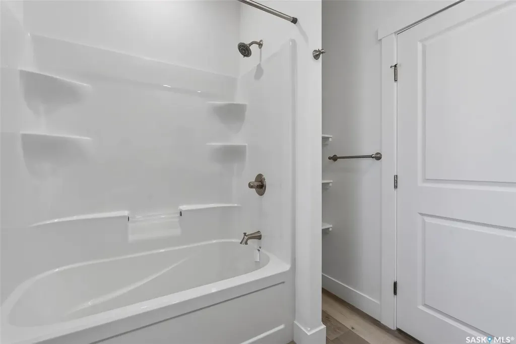 801 Kerr Cove Prince Albert SK S6W 0A6