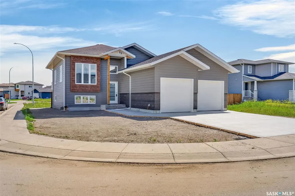 801 Kerr Cove Prince Albert SK S6W 0A6