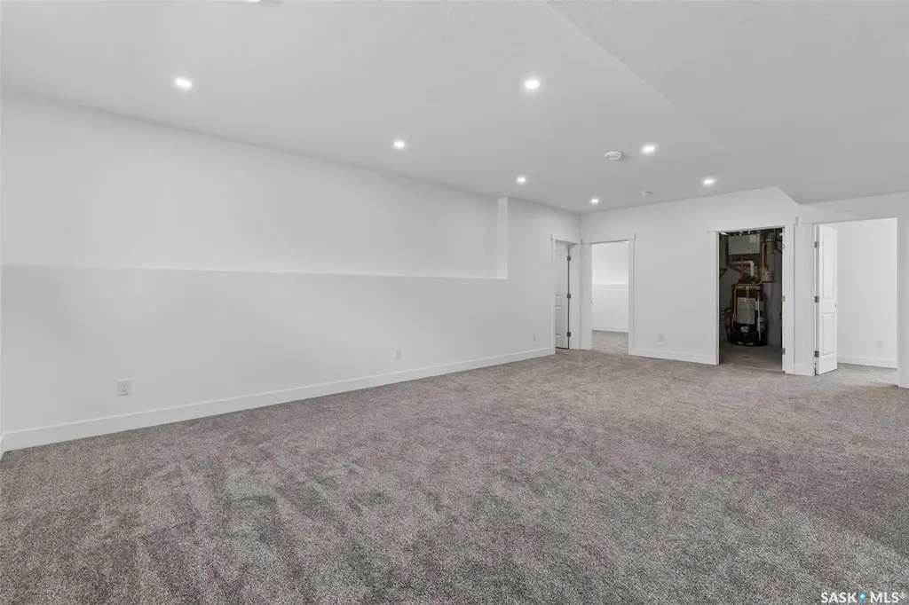 801 Kerr Cove Prince Albert SK S6W 0A6