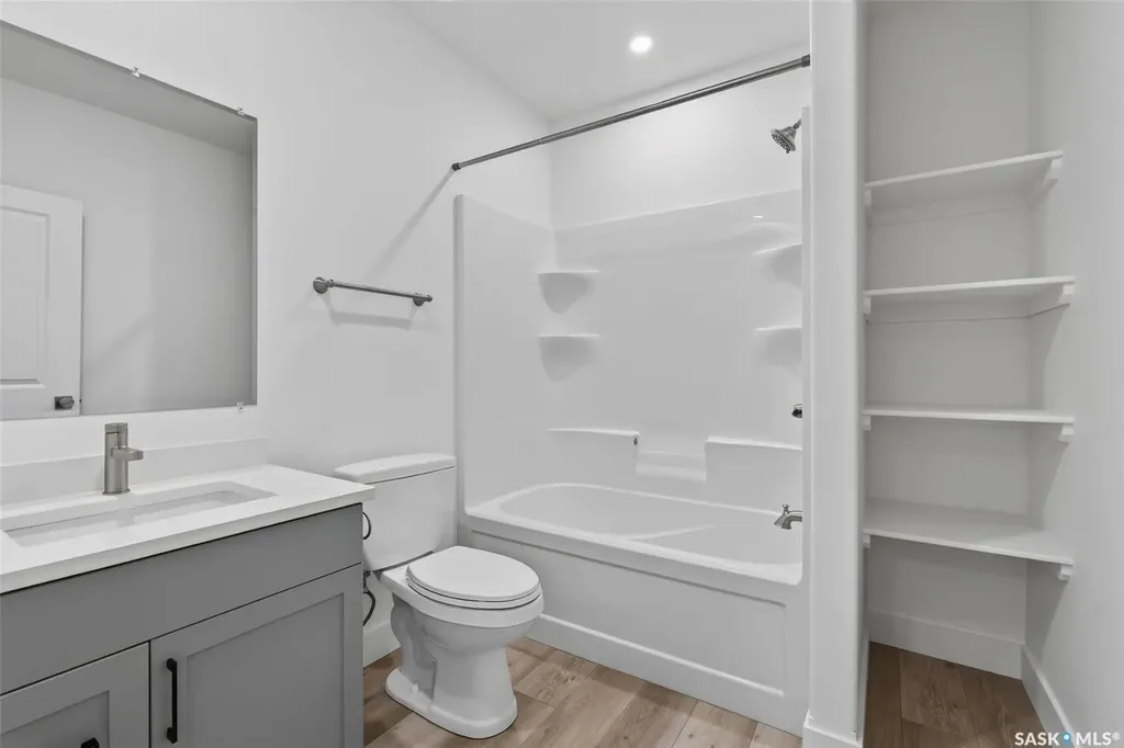 801 Kerr Cove Prince Albert SK S6W 0A6