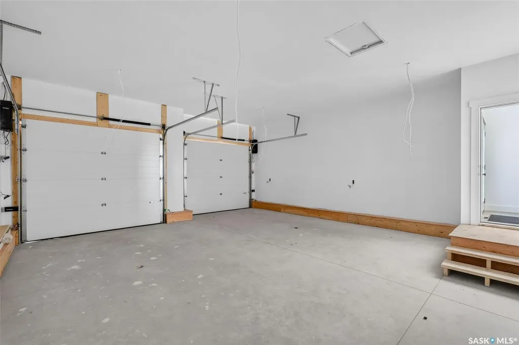 801 Kerr Cove Prince Albert SK S6W 0A6