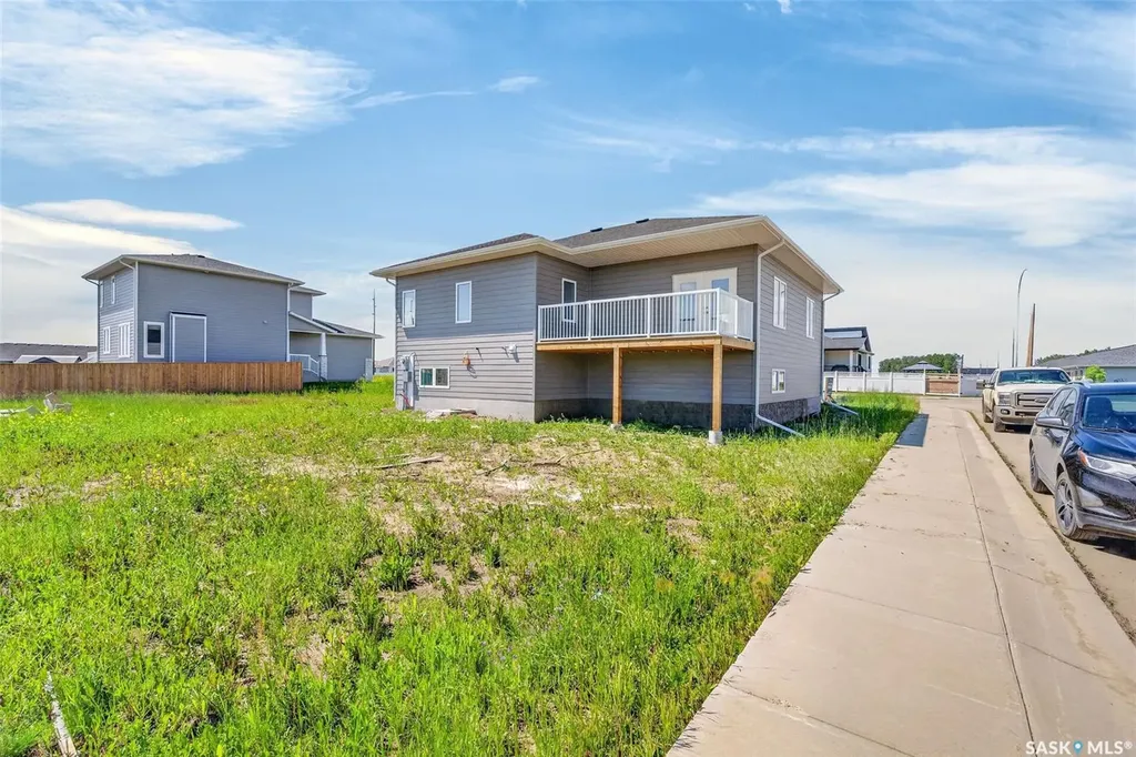 801 Kerr Cove Prince Albert SK S6W 0A6