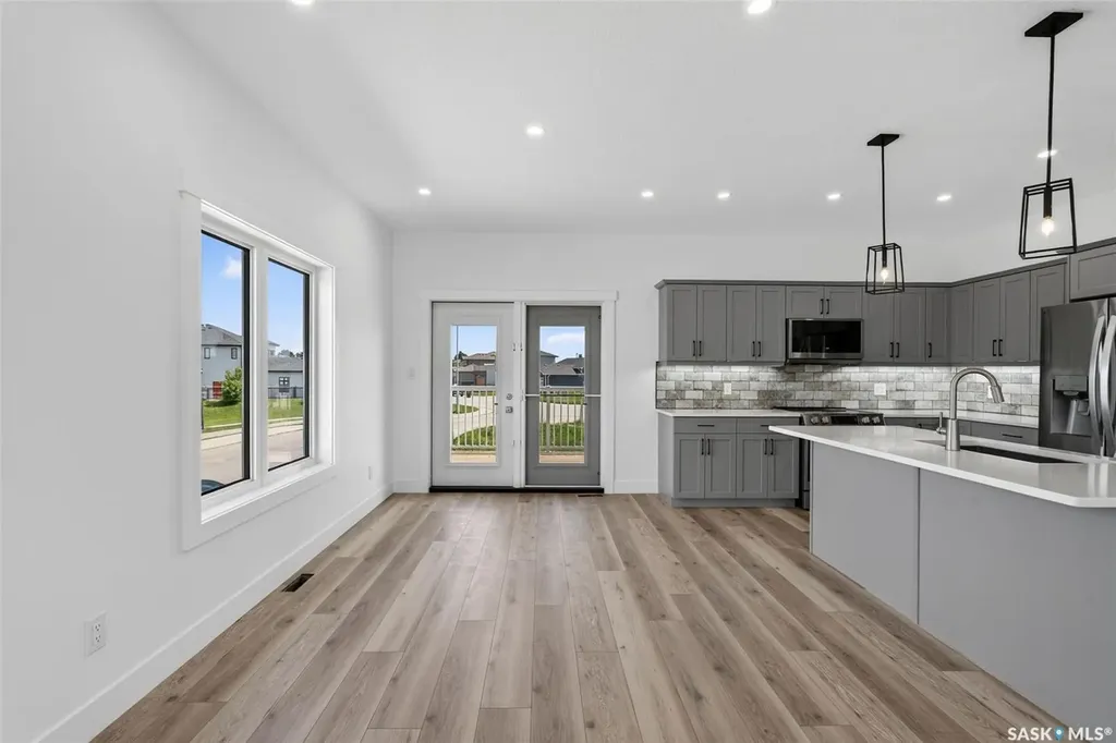 801 Kerr Cove Prince Albert SK S6W 0A6